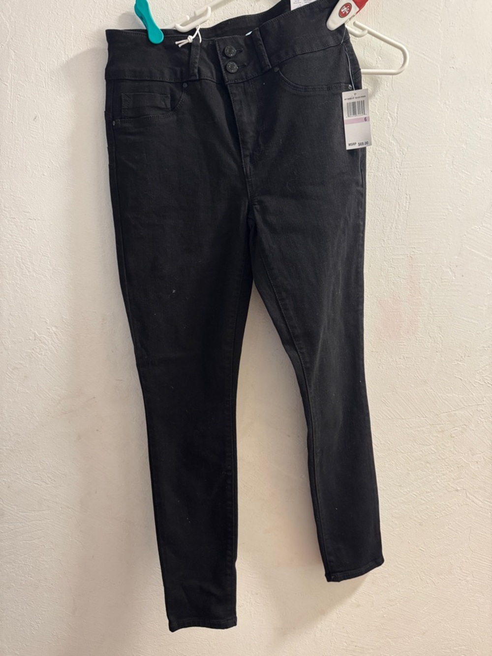 NWT Seven7 Women’s Skinny Black Jeans